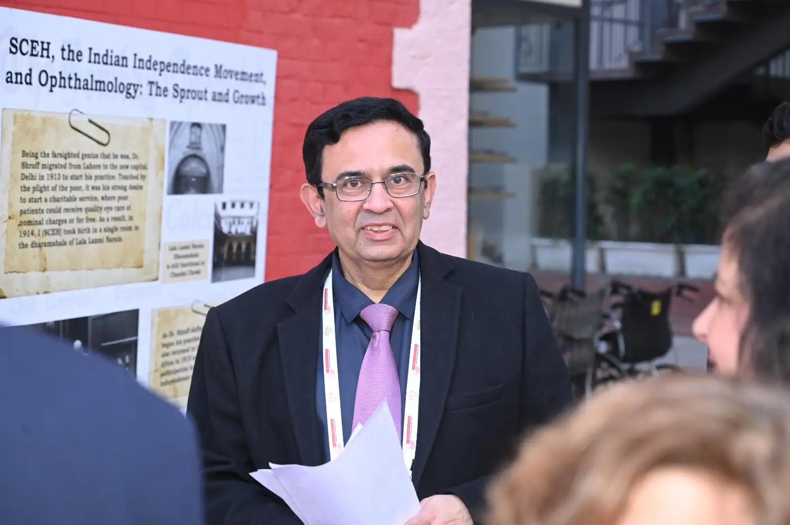 Dr. Arpan Gandhi presenting at an international medical conference
